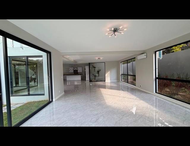 4 BEDROOM HOUSE FOR SALE IN BRYANSTON EAST